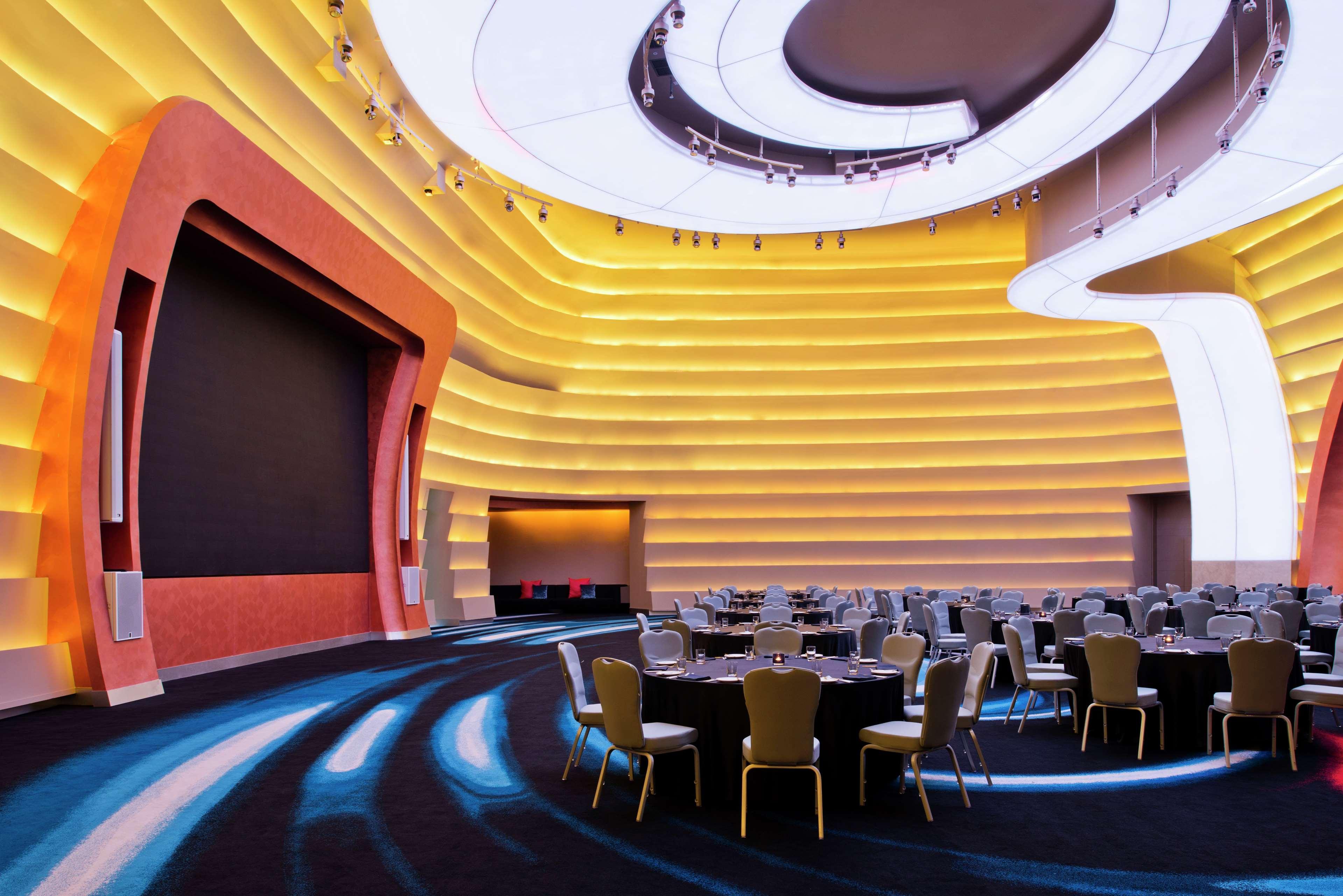V Hotel Dubai, Curio Collection By Hilton Εξωτερικό φωτογραφία The ballroom