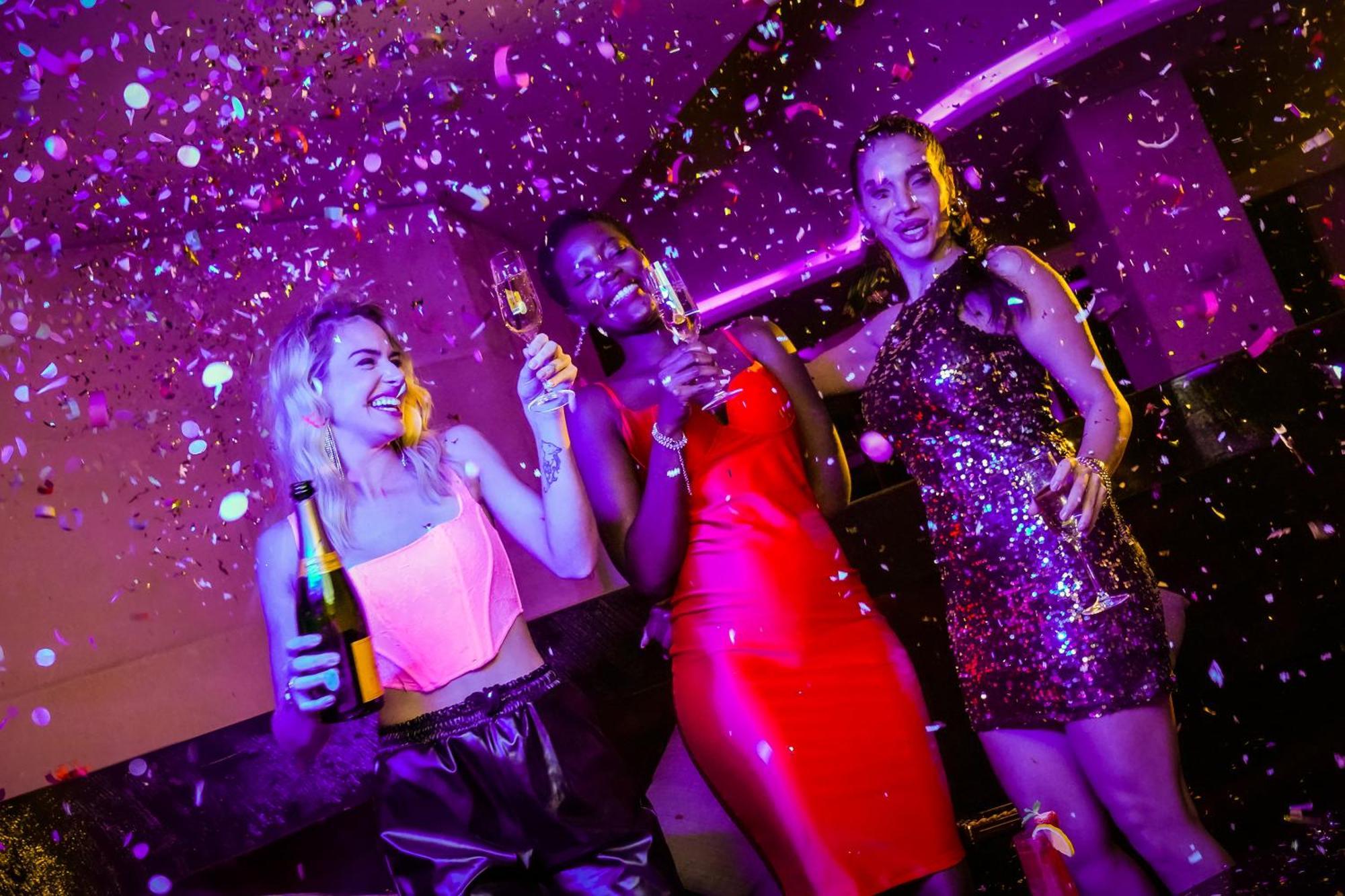 V Hotel Dubai, Curio Collection By Hilton Εξωτερικό φωτογραφία A nightclub in Cape Town
