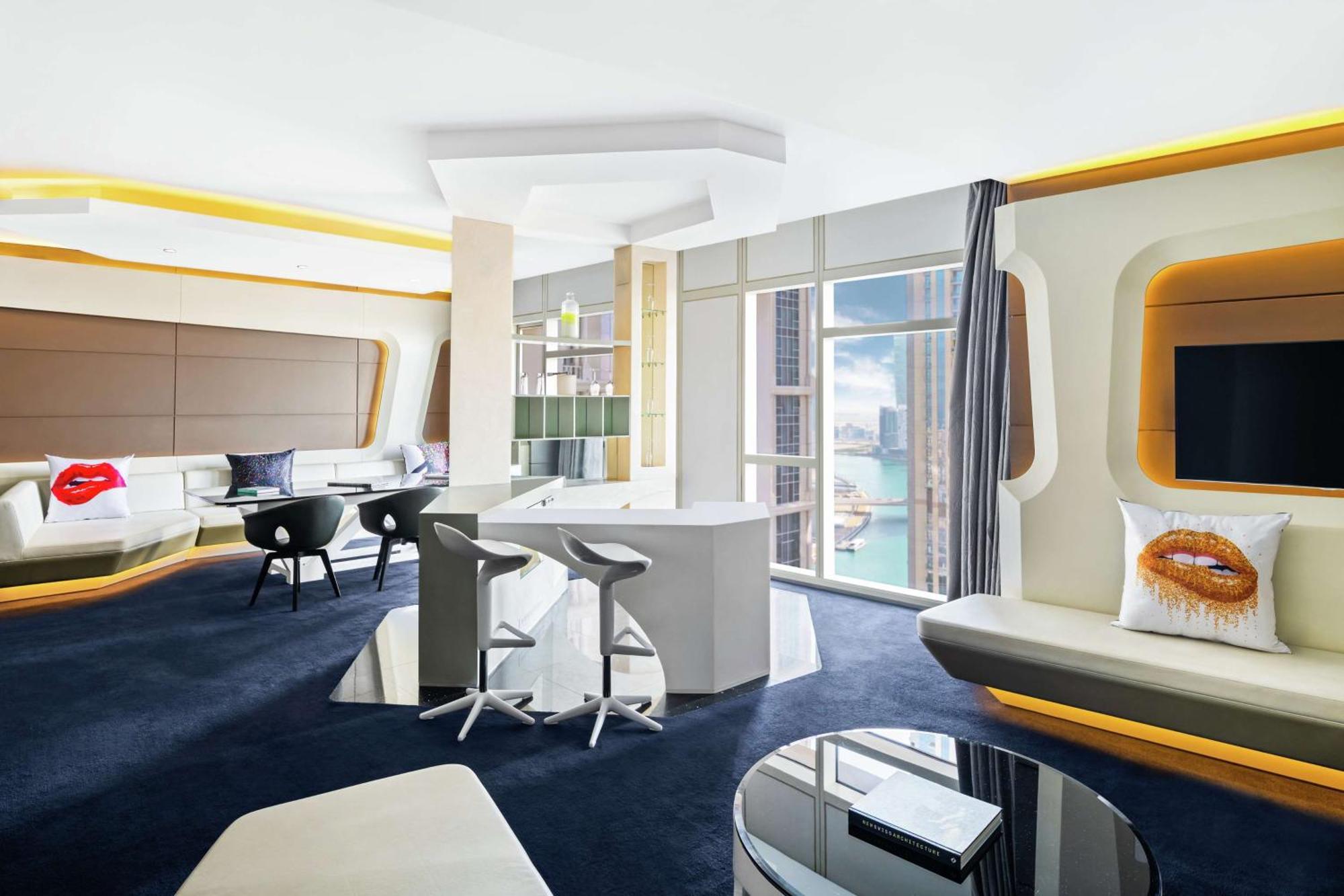 V Hotel Dubai, Curio Collection By Hilton Εξωτερικό φωτογραφία Suite