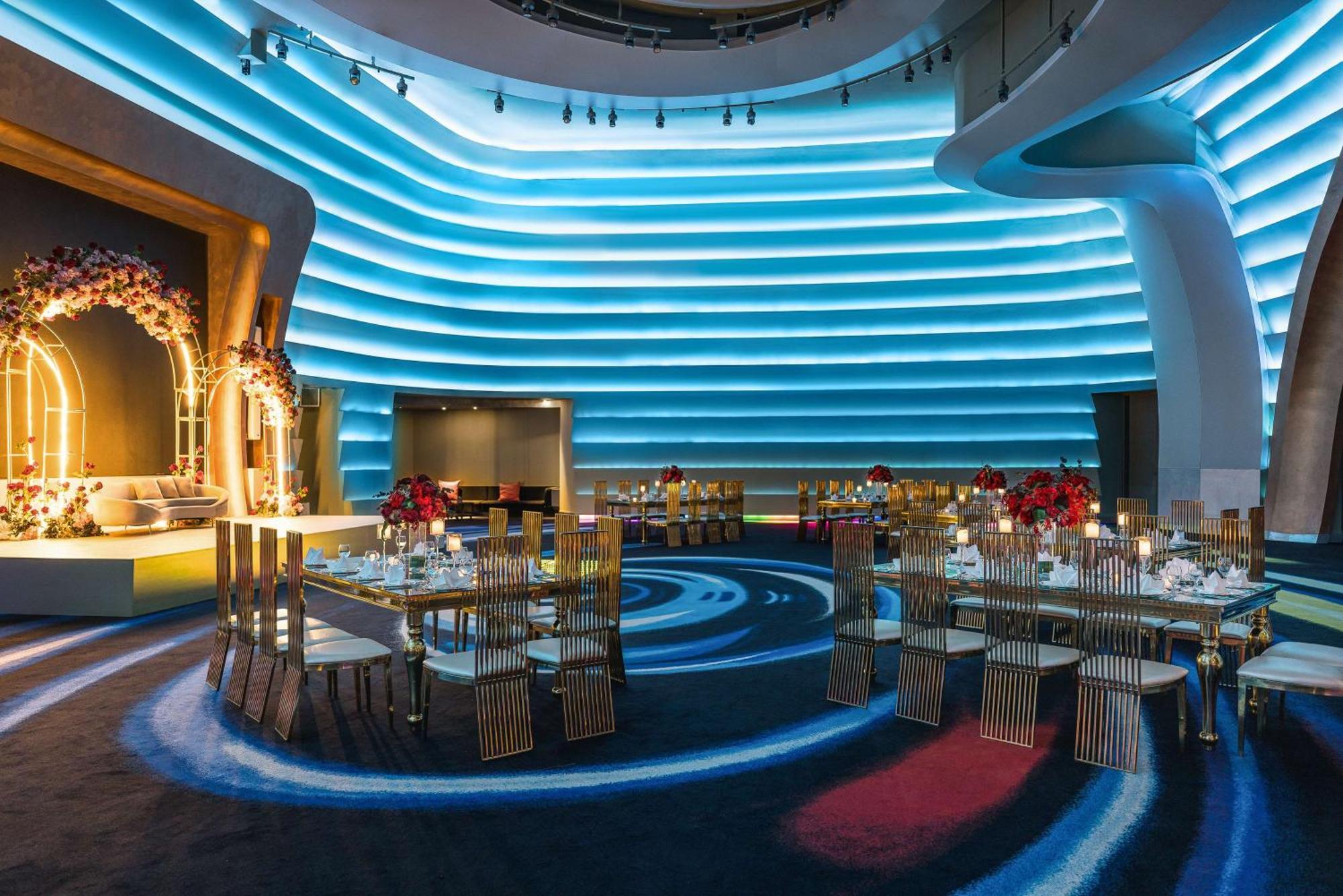 V Hotel Dubai, Curio Collection By Hilton Εξωτερικό φωτογραφία The ballroom