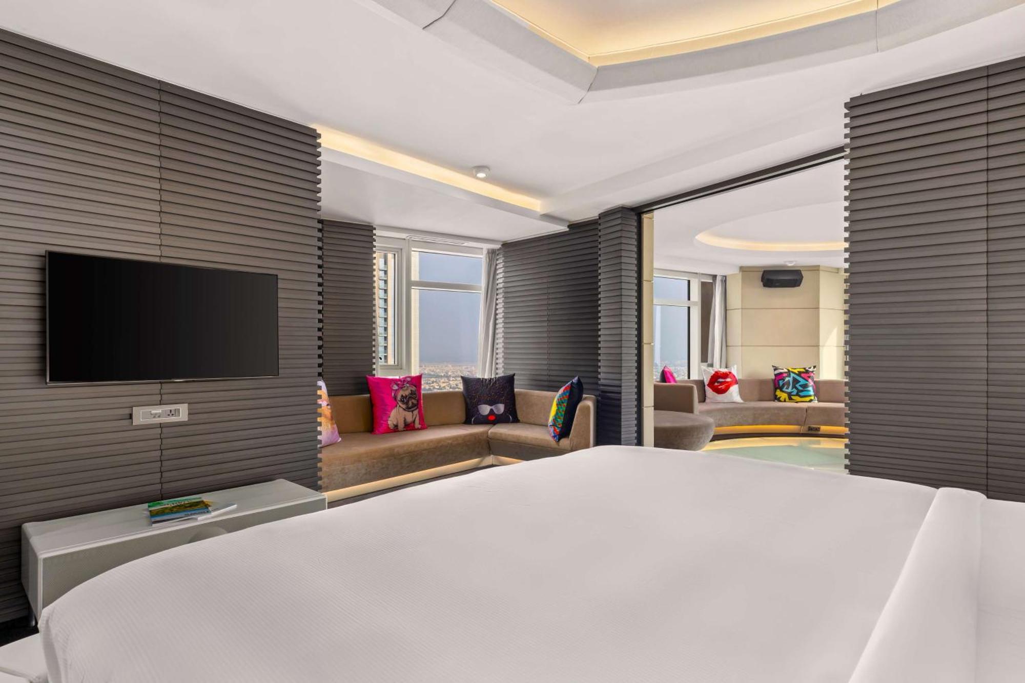 V Hotel Dubai, Curio Collection By Hilton Εξωτερικό φωτογραφία